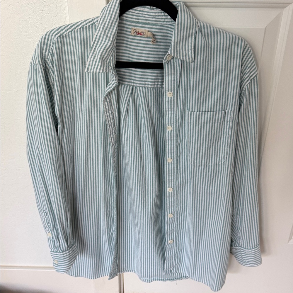 Faherty turquoises have and White Striped Button-Up Shirt